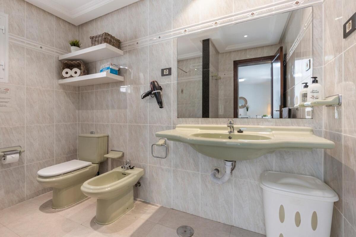 Santa Ursula 21 Apartment กอสตากาลมา ภายนอก รูปภาพ